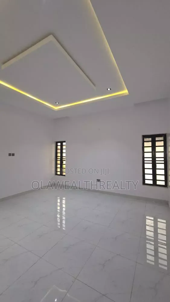 4bdrm Duplex in Carlton Gate Estate, Akobo for sale in Akobo