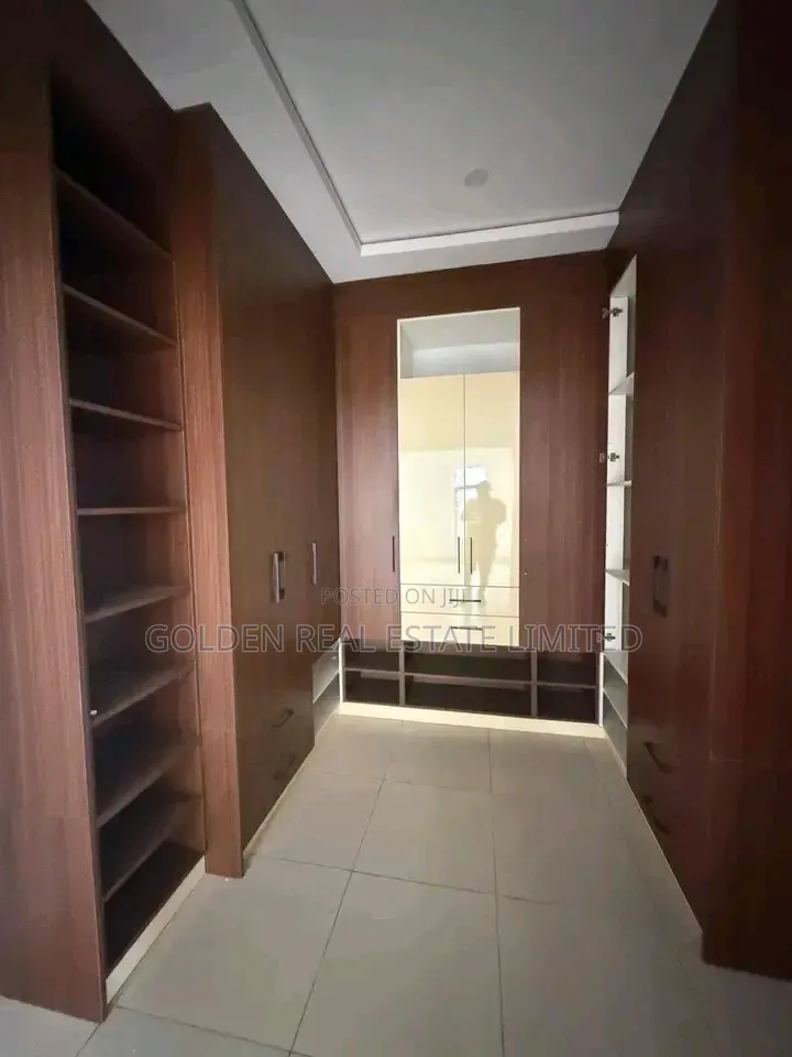 5bdrm Duplex in Guzape District for rent in Guzape District