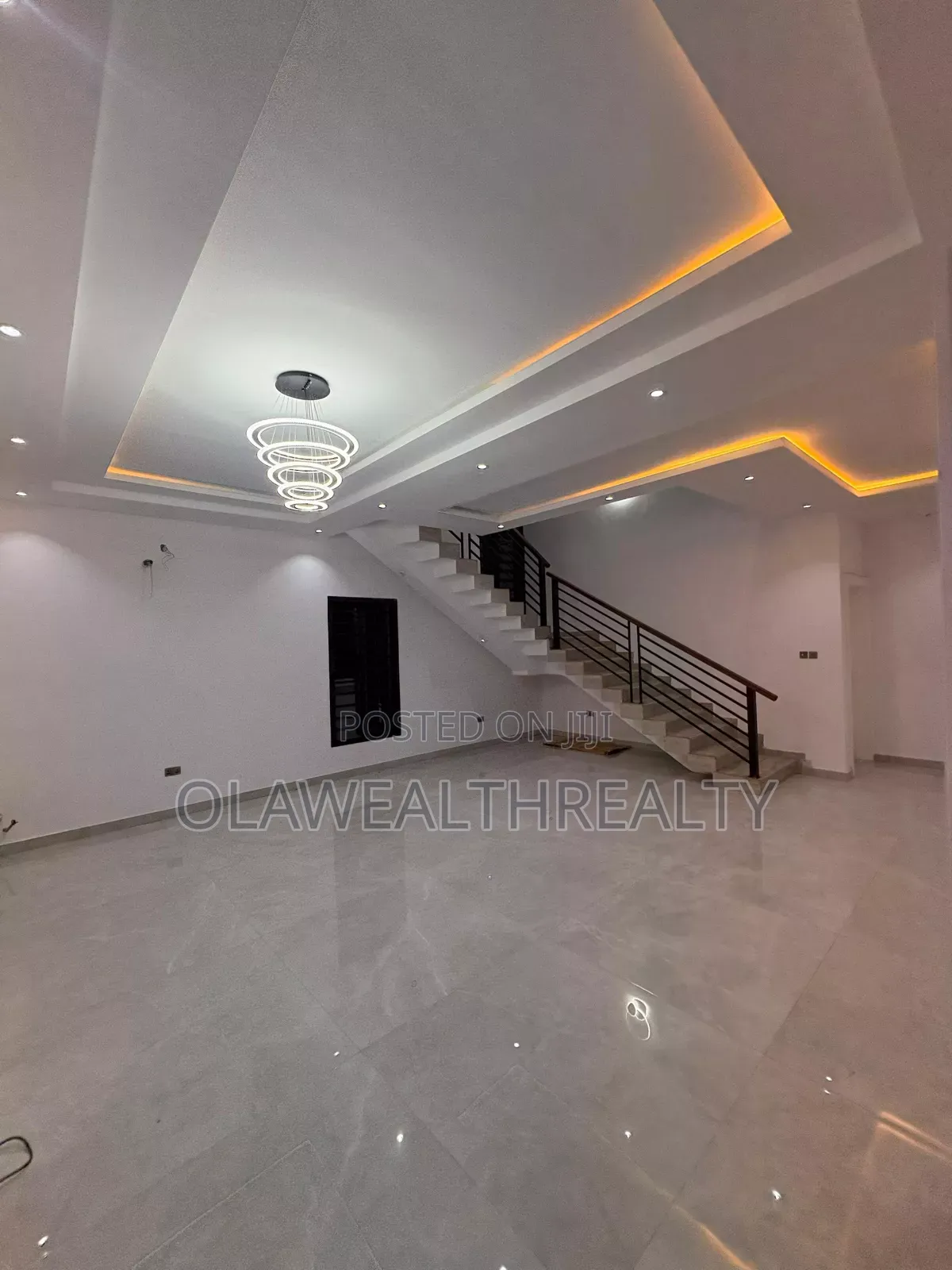 5bdrm Duplex in Legacy Estate, Akobo for sale in Akobo