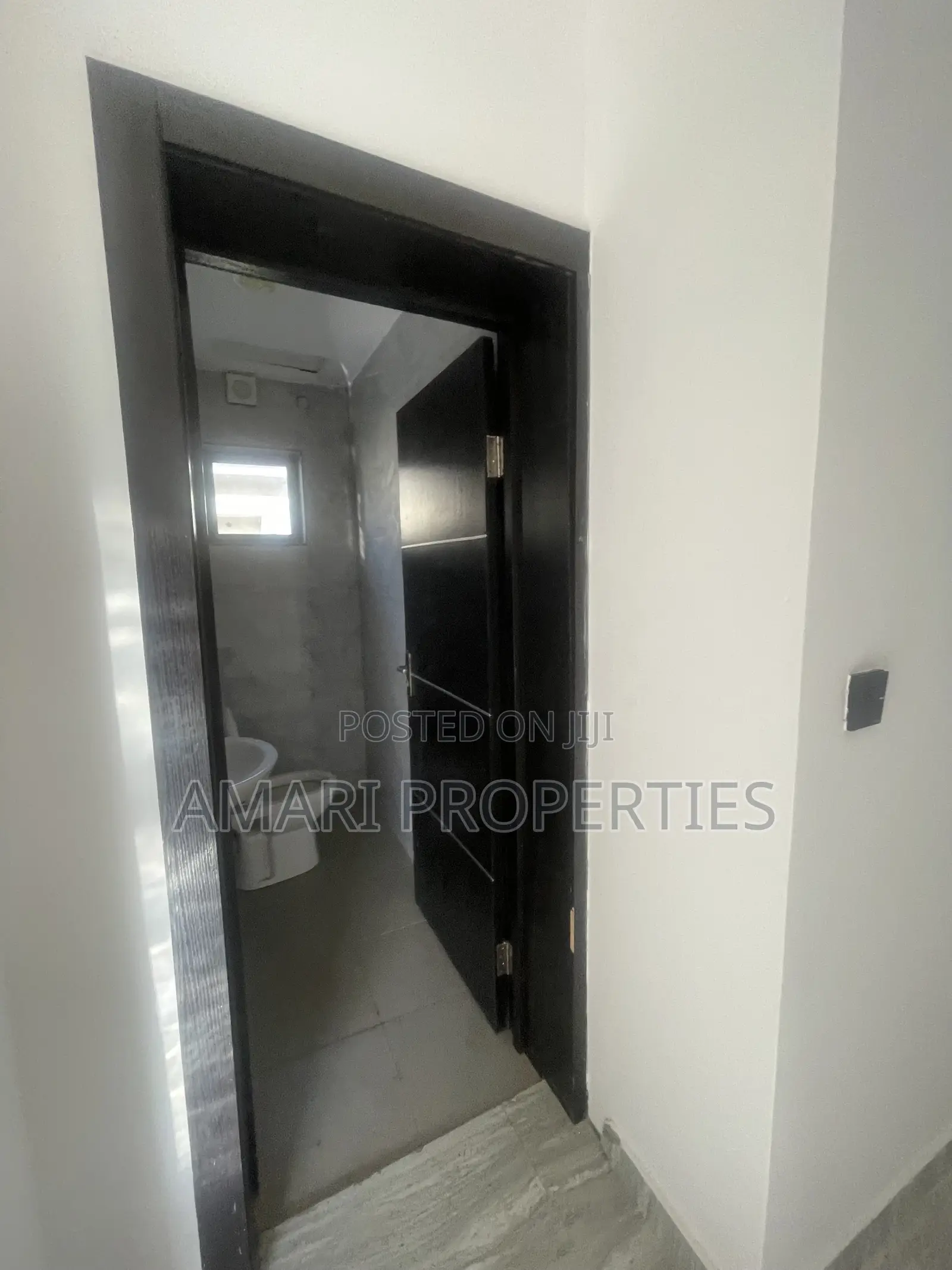3bdrm Block of Flats in Fara Park, Ajah for rent in Ajah