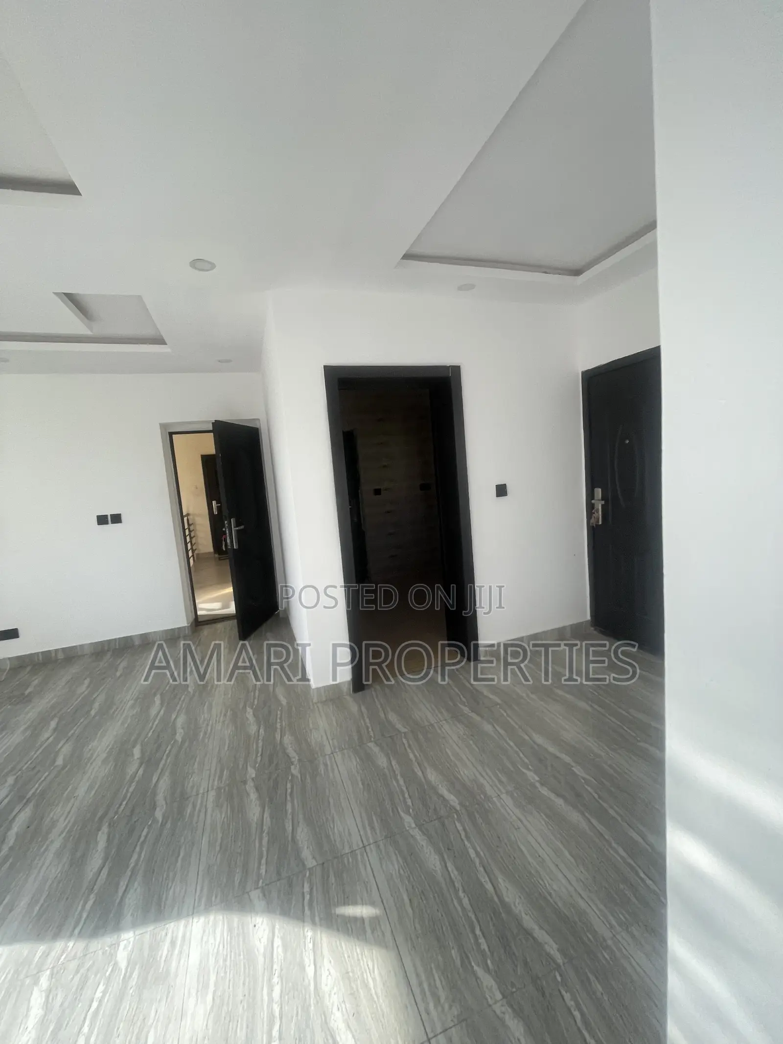 3bdrm Block of Flats in Fara Park, Ajah for rent in Ajah