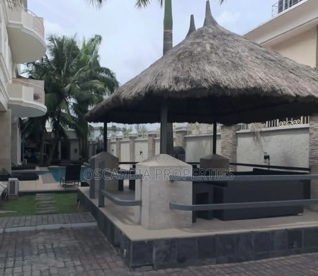 4bdrm Block of Flats in Mini Estate, Banana Island for sale in Banana Island