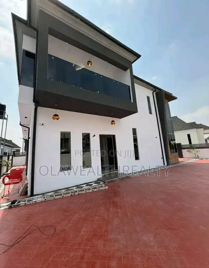 4bdrm Duplex in Carlton Gate Estate, Akobo for sale in Akobo