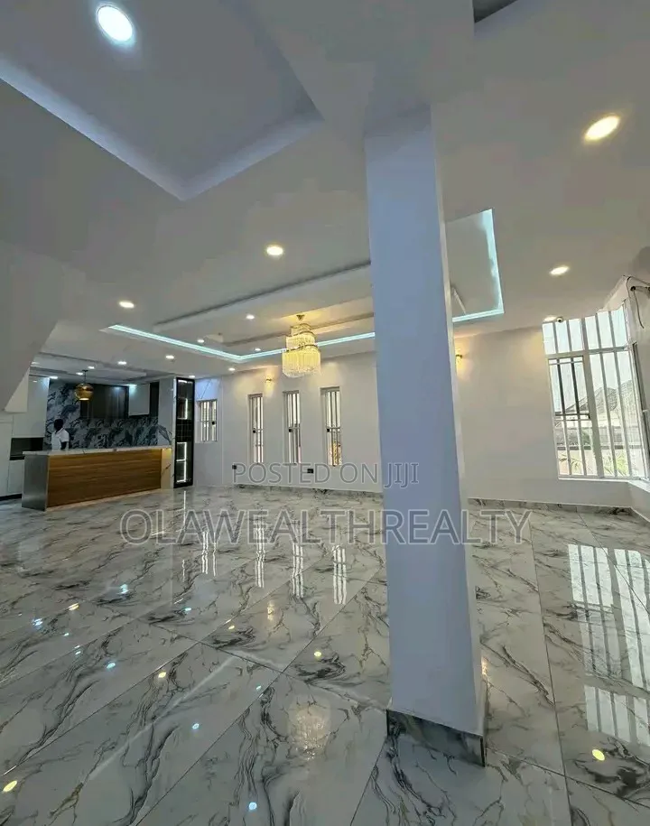 4bdrm Duplex in Carlton Gate Estate, Akobo for sale in Akobo