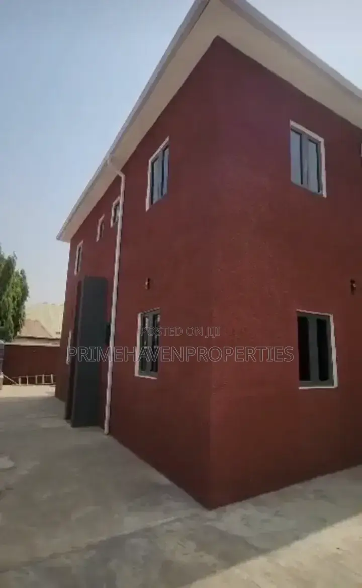 2bdrm Block of Flats in Kubwa for sale in Kubwa
