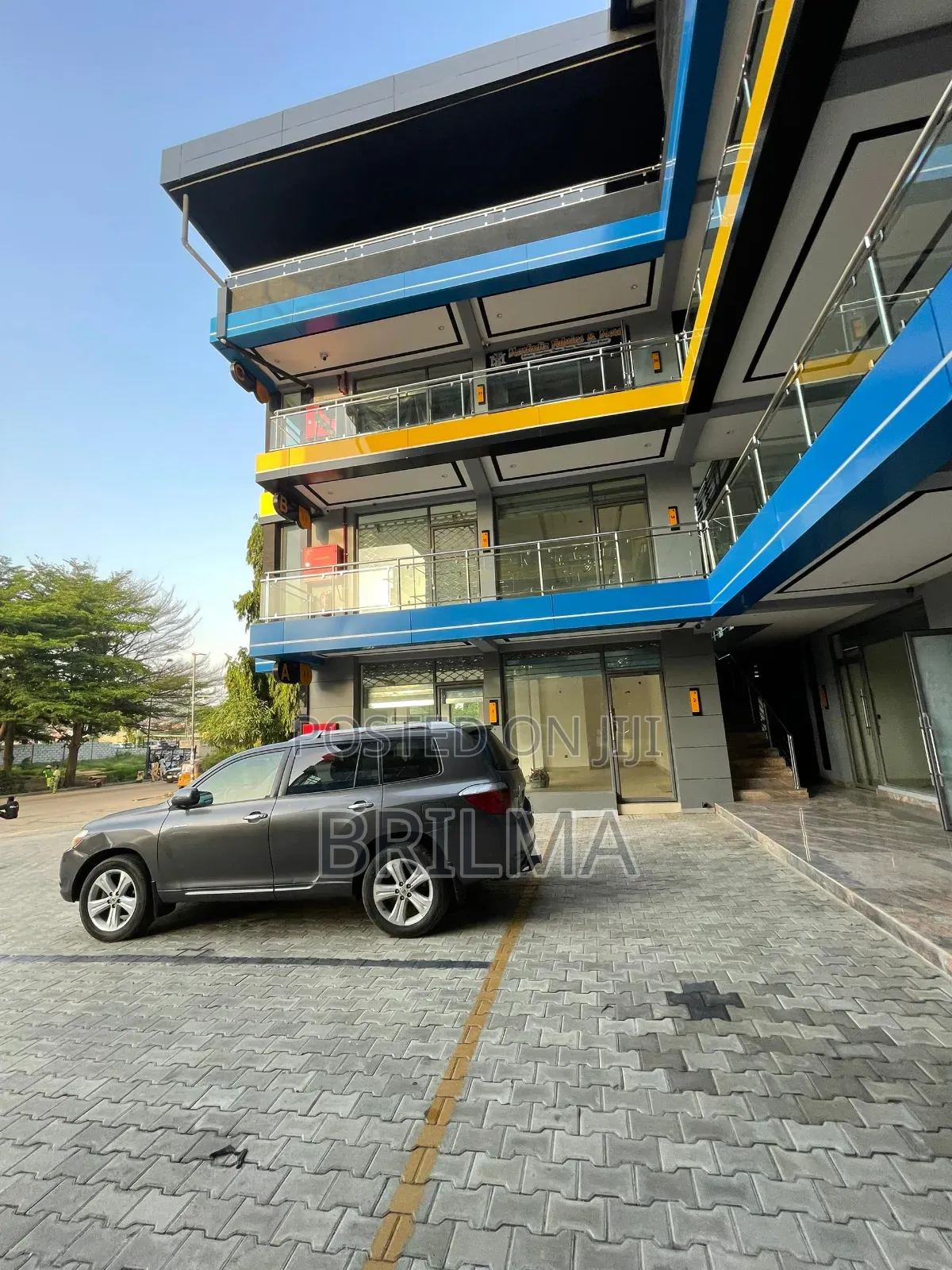 Shop And Office Space In Gwarimpa For Sale in Life Camp
