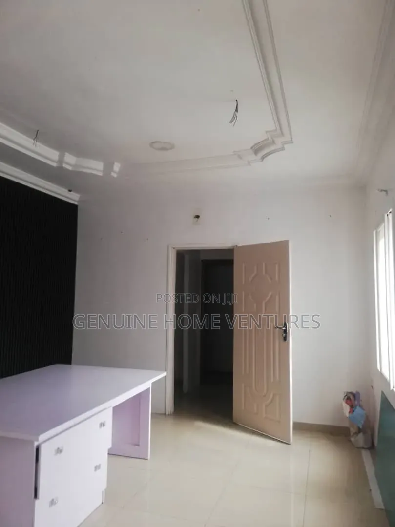 Shop Upstairs in Lekki Phase One in Lekki Phase 1