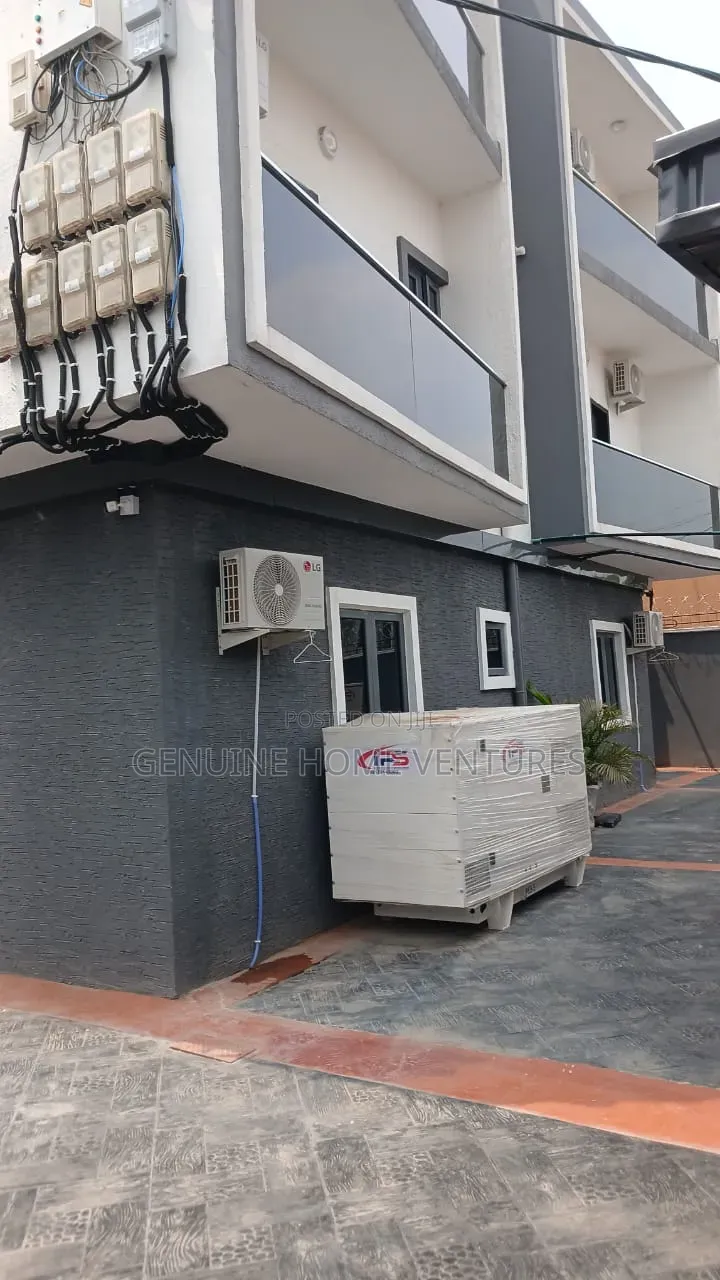3bdrm Apartment in Ogba for rent in Ogba Bus-Stop