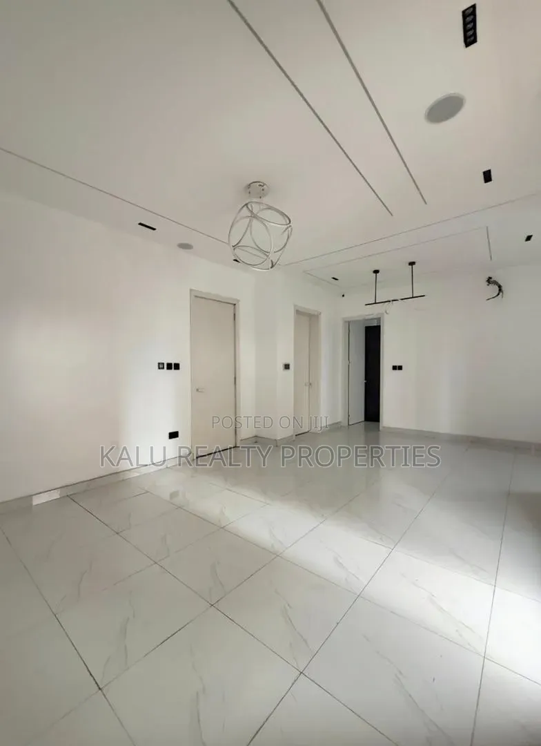 4bdrm Duplex in Orchid Road, Lekki Phase 2 for rent in Lekki Phase 2