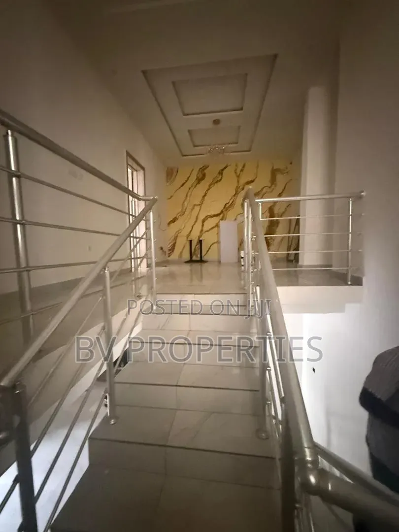 4bdrm Duplex in Lekki Phase 2 for rent in Lekki Phase 2