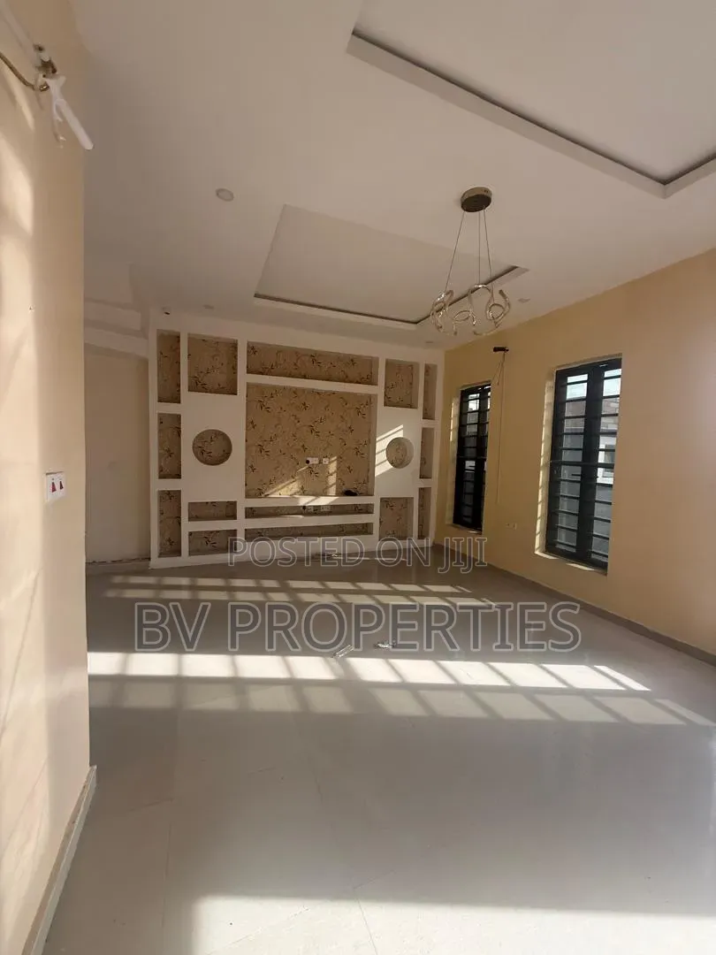 Studio Apartment in Lekki Phase 2 for rent in Lekki Phase 2