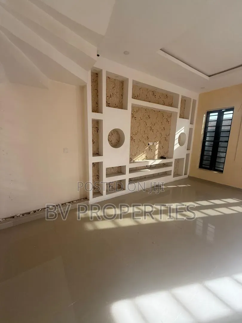 Studio Apartment in Lekki Phase 2 for rent in Lekki Phase 2