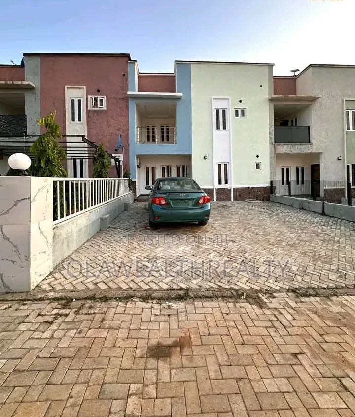 4bdrm Duplex in Gwarinpa for rent in Gwarinpa