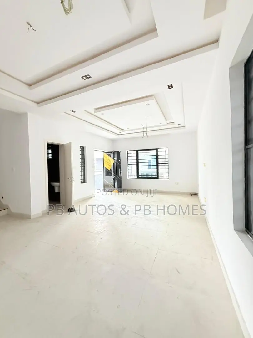 4bdrm Duplex in Adeniyi Jones for sale in Adeniyi Jones