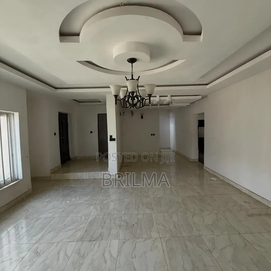 4bdrm Duplex in FHA for sale in FHA