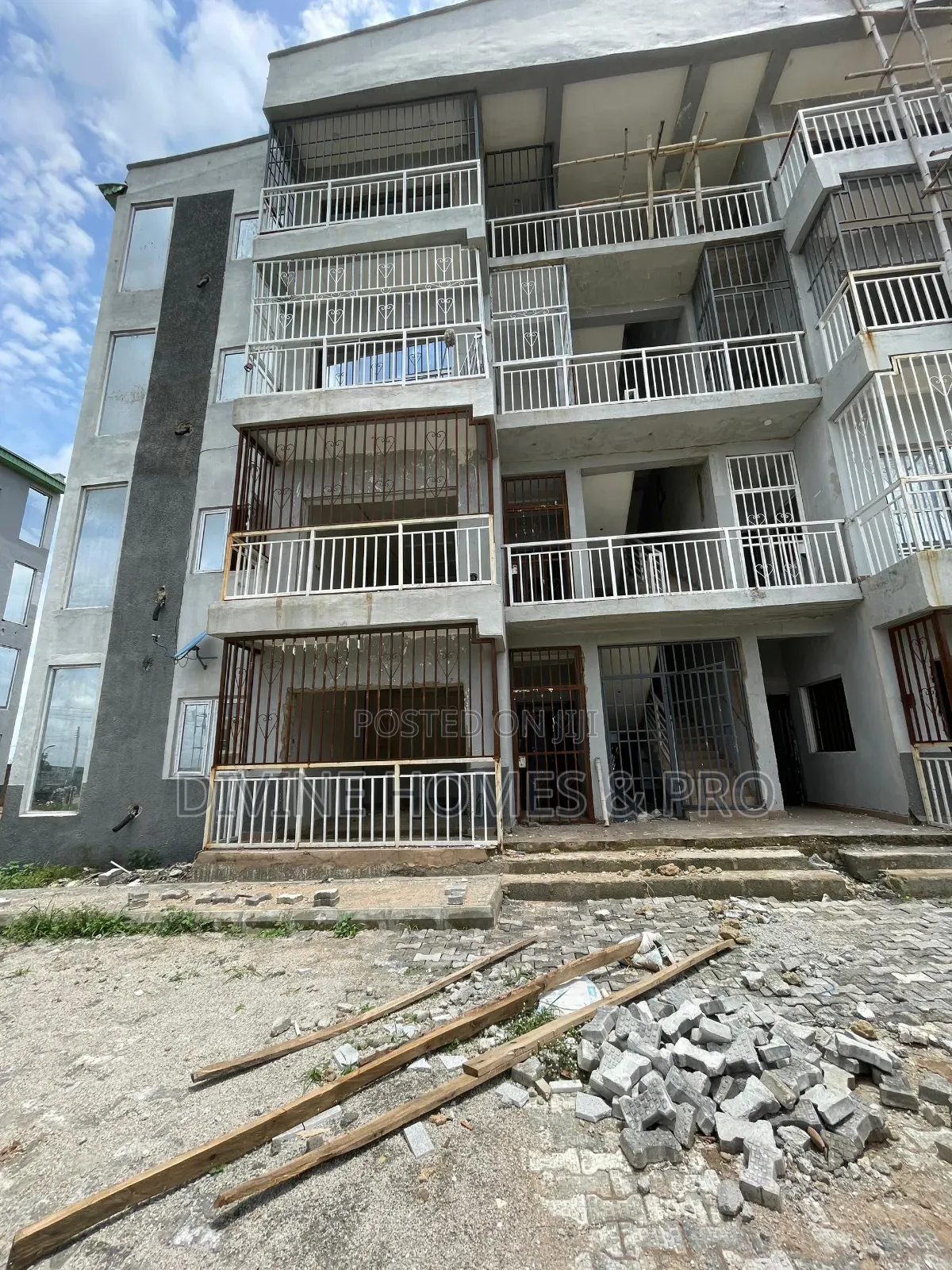 3bdrm Block of Flats in Kubwa for sale in Kubwa