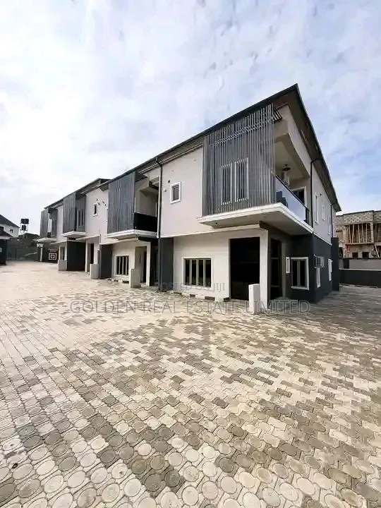 4bdrm Duplex in Maitama for sale in Maitama