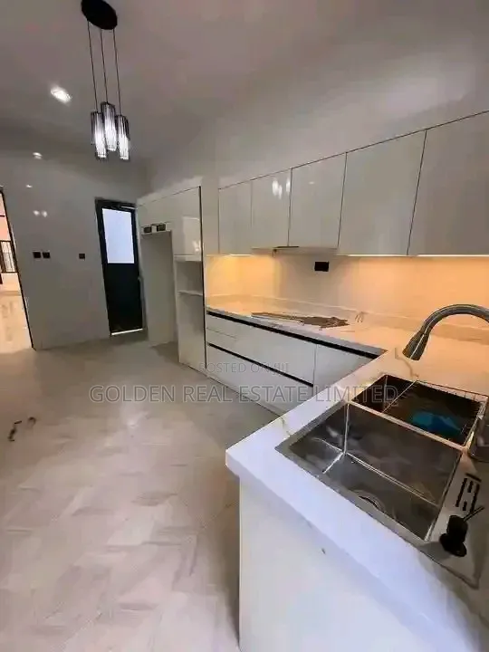 4bdrm Duplex in Maitama for sale in Maitama