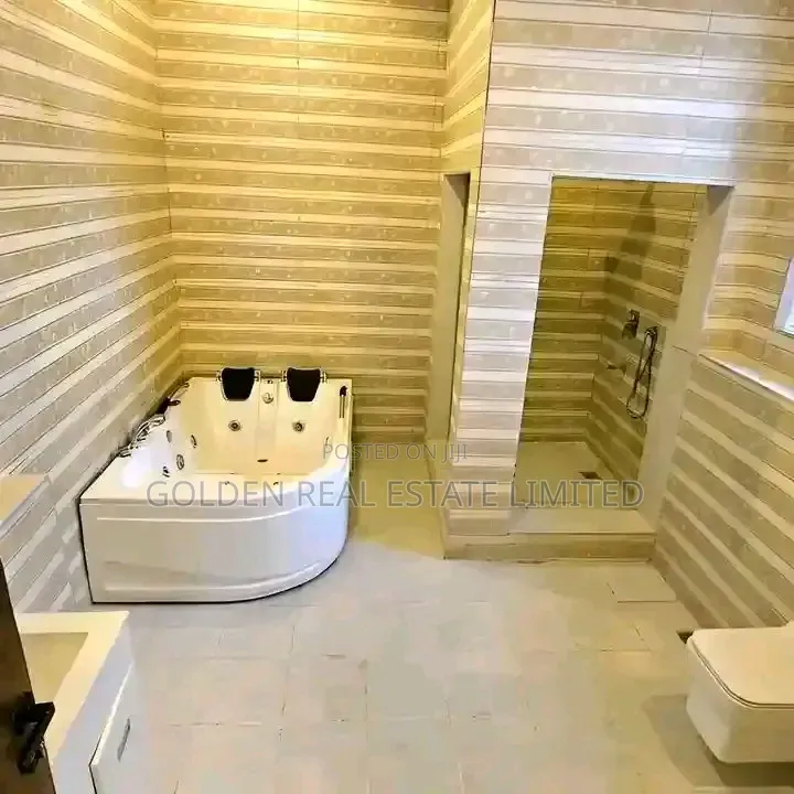 7bdrm Mansion in Asokoro for sale in Asokoro