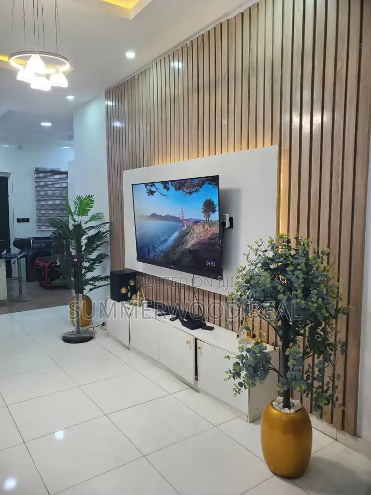 Furnished 2bdrm Duplex in Ikota for sale in Ikota