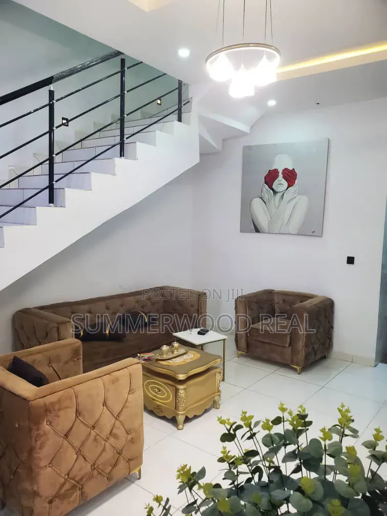Furnished 2bdrm Duplex in Ikota for sale in Ikota
