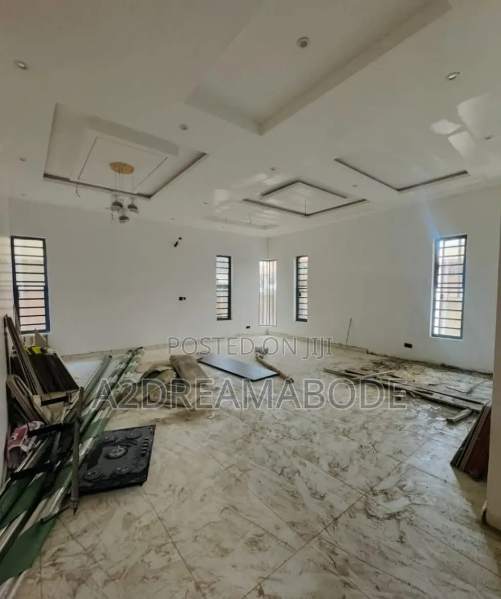 5bdrm Duplex in Magodo Phase 1 for sale in GRA Phase 1