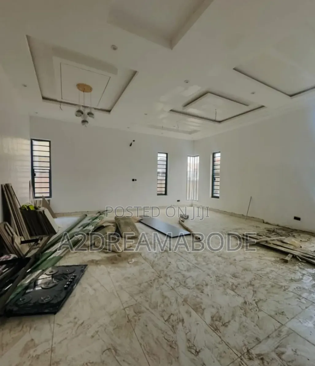 5bdrm Duplex in Magodo Phase 1 for sale in GRA Phase 1