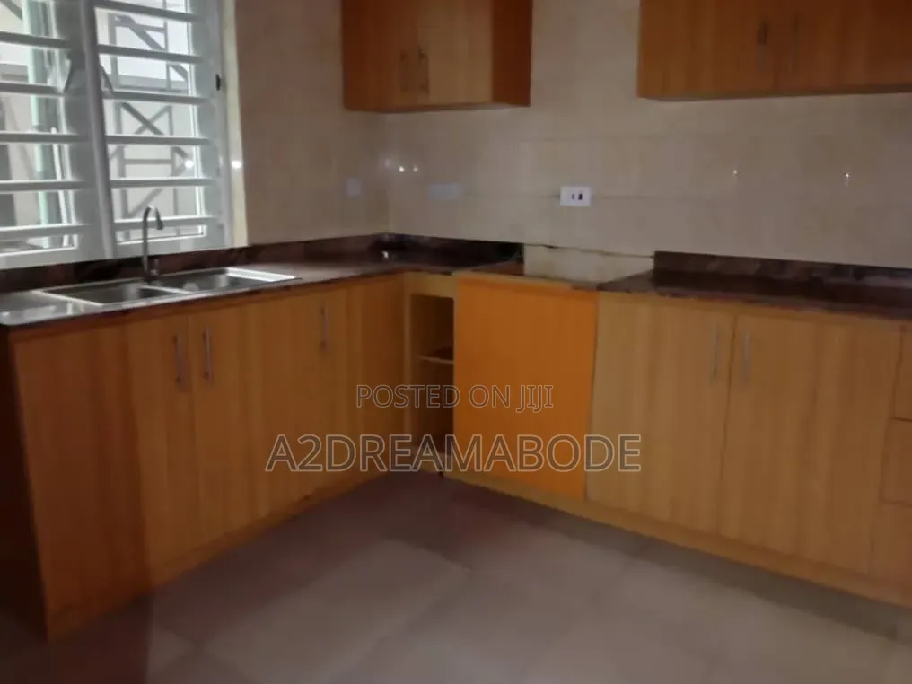 3bdrm Apartment in Opic, Isheri North for rent in Isheri North