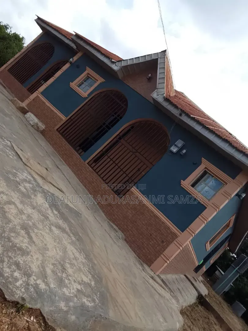4bdrm Bungalow in Akinyele for sale in Akinyele