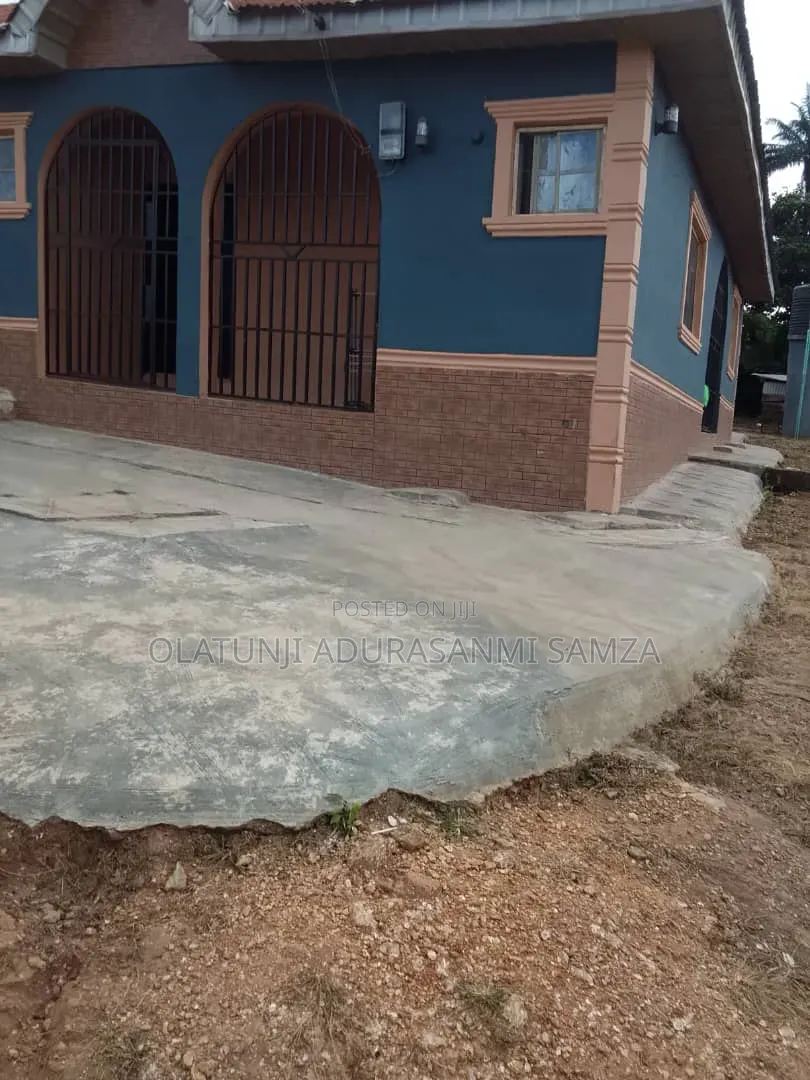 4bdrm Bungalow in Akinyele for sale in Akinyele