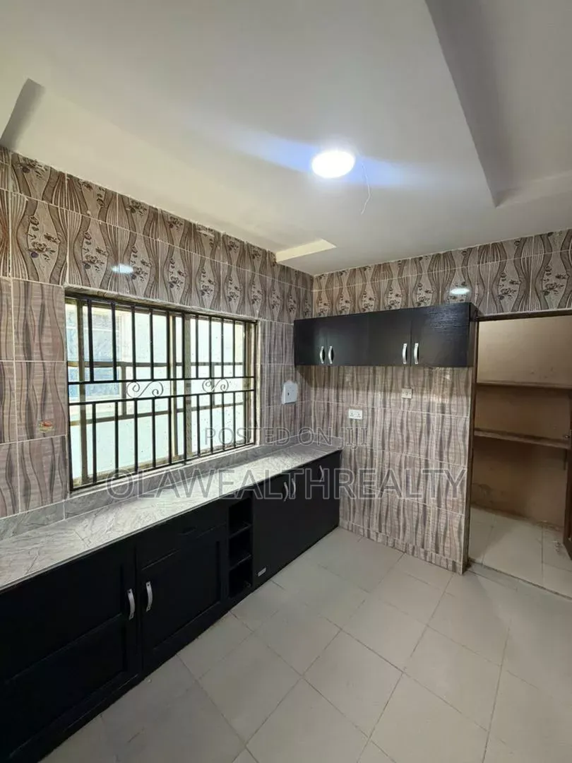 2bdrm Apartment in Oke'Badan Estate, Akobo for rent in Akobo