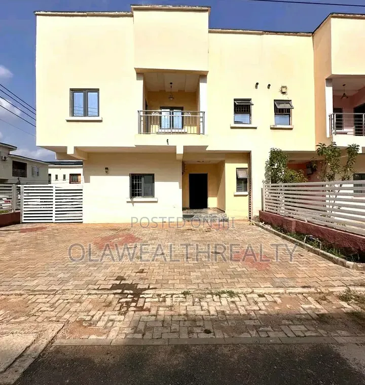4bdrm Duplex in Life Camp for rent in Life Camp