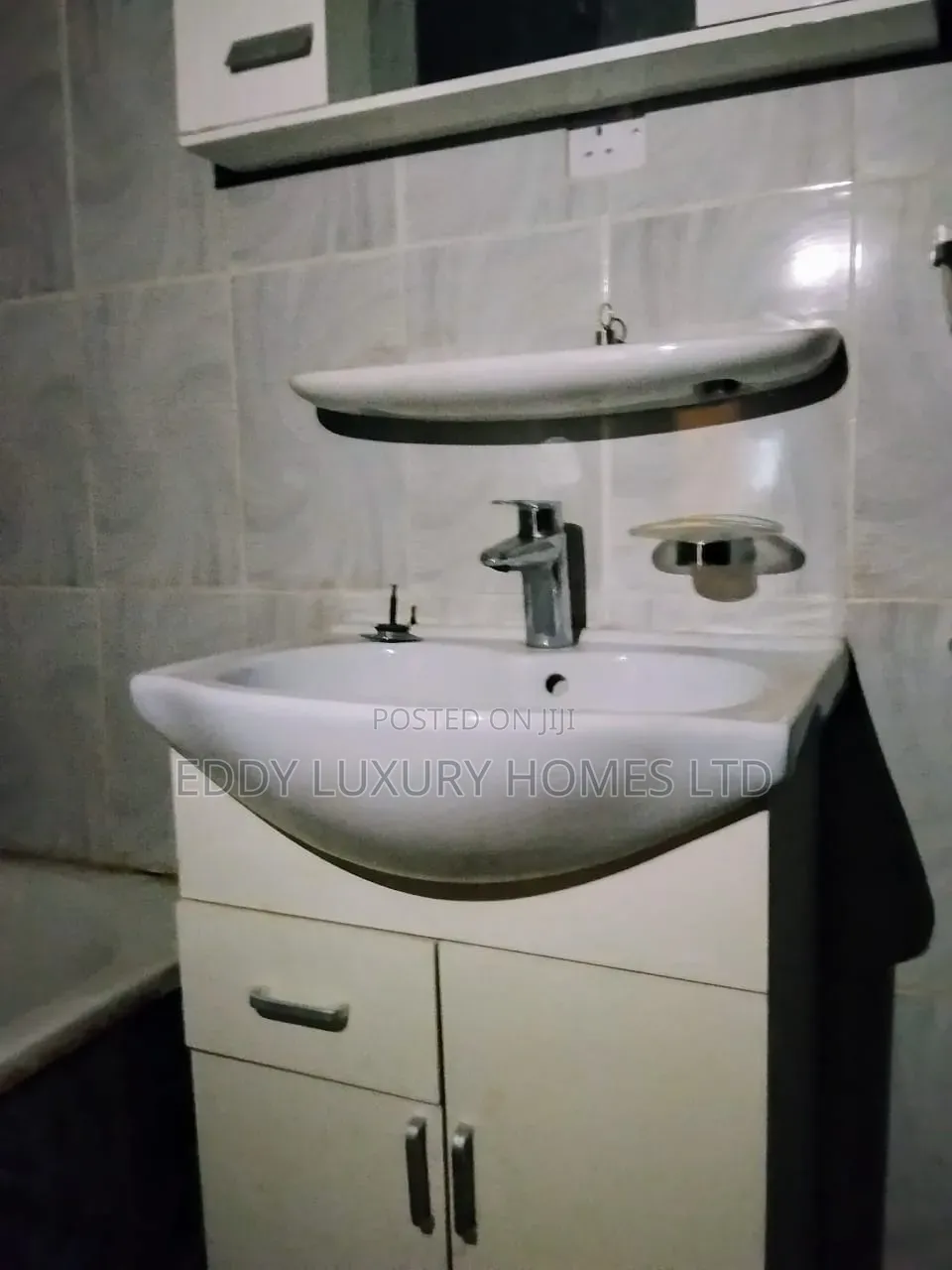 Studio Apartment in Oron Rd, Uyo for sale in Uyo