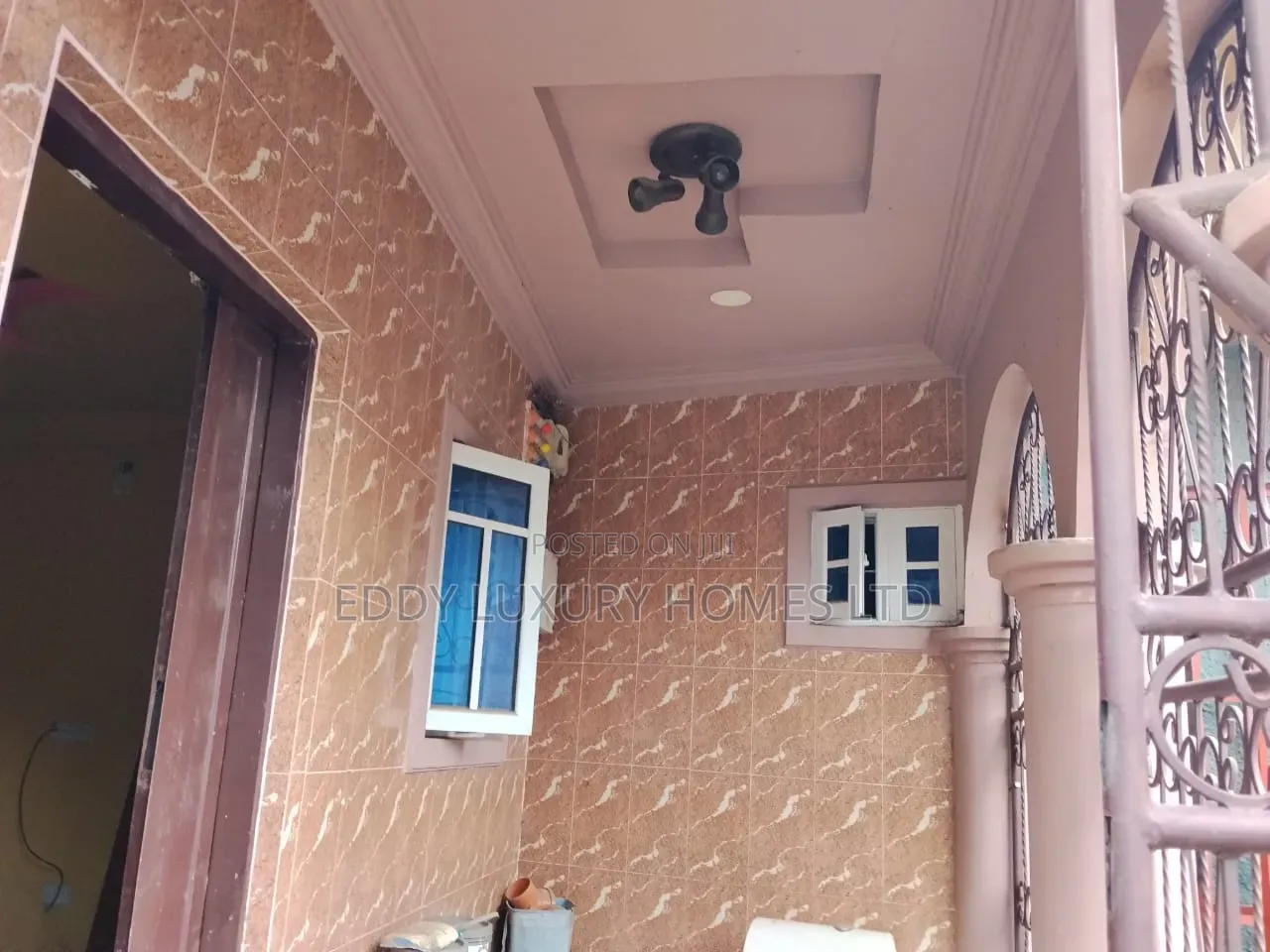 4bdrm Bungalow in Aka Rd, Uyo for sale in Uyo