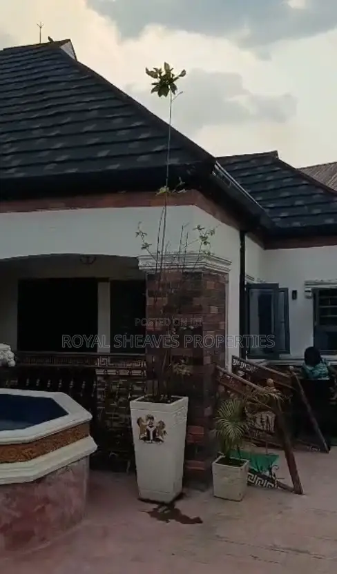 4bdrm Bungalow in Rumuahalu for sale in Rumuahalu