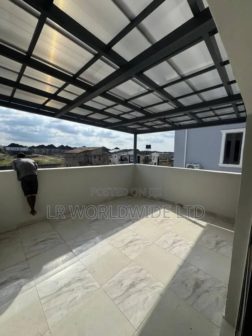 4bdrm Duplex in Sabon Lugbe for sale in Sabon Lugbe