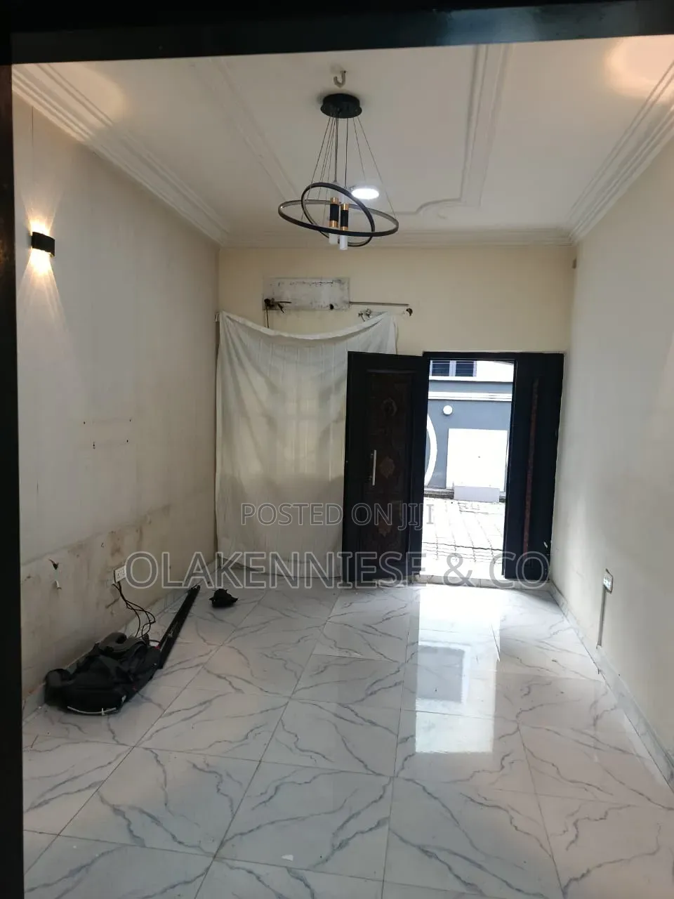 2bdrm Block of Flats in Olaleye Newtown, Iponri for rent in Iponri