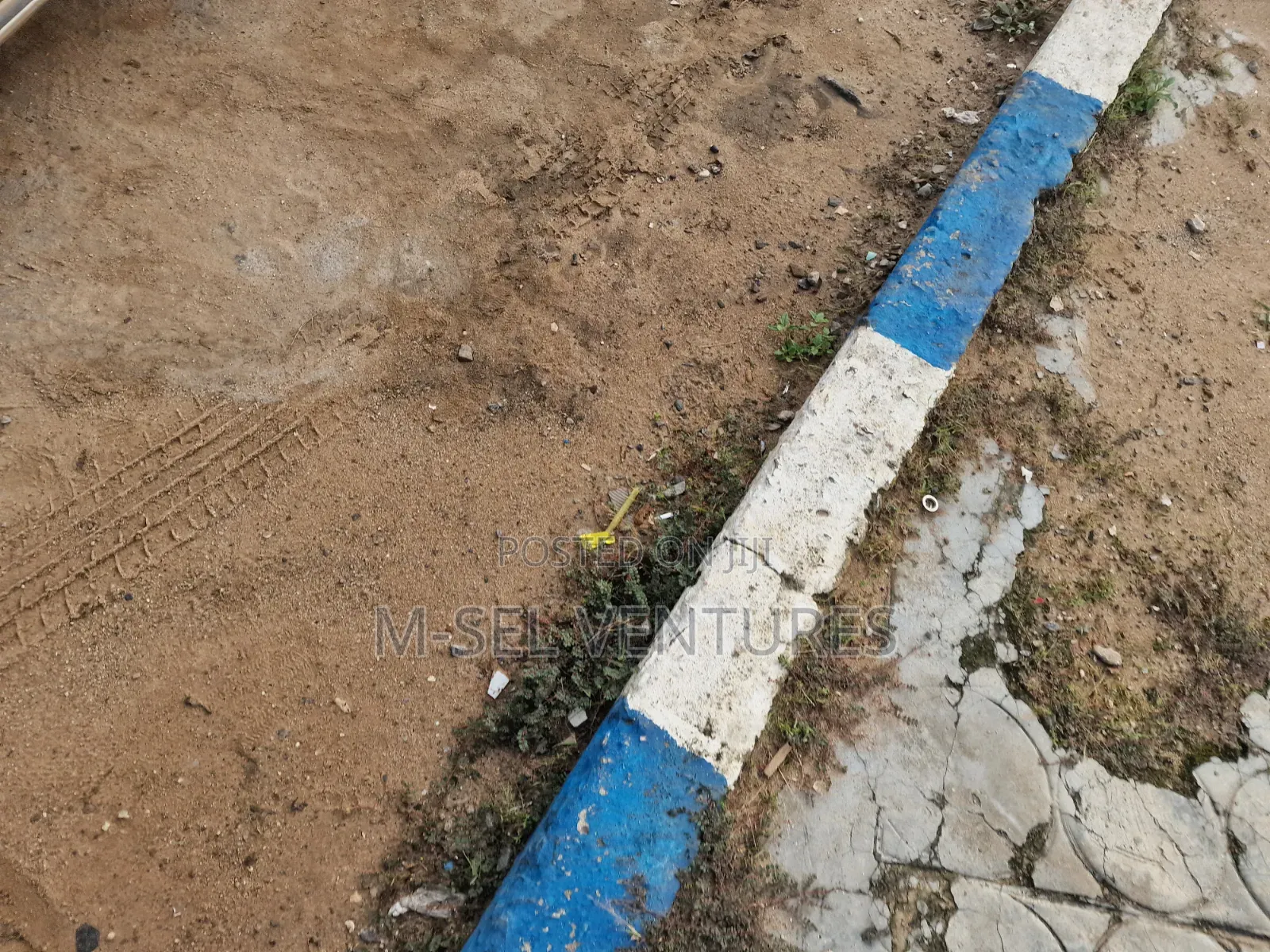 Property Having 21 Room and a Parlour Plus Shops for Sale.Along NNPC in Ejigbo / Ejigbo