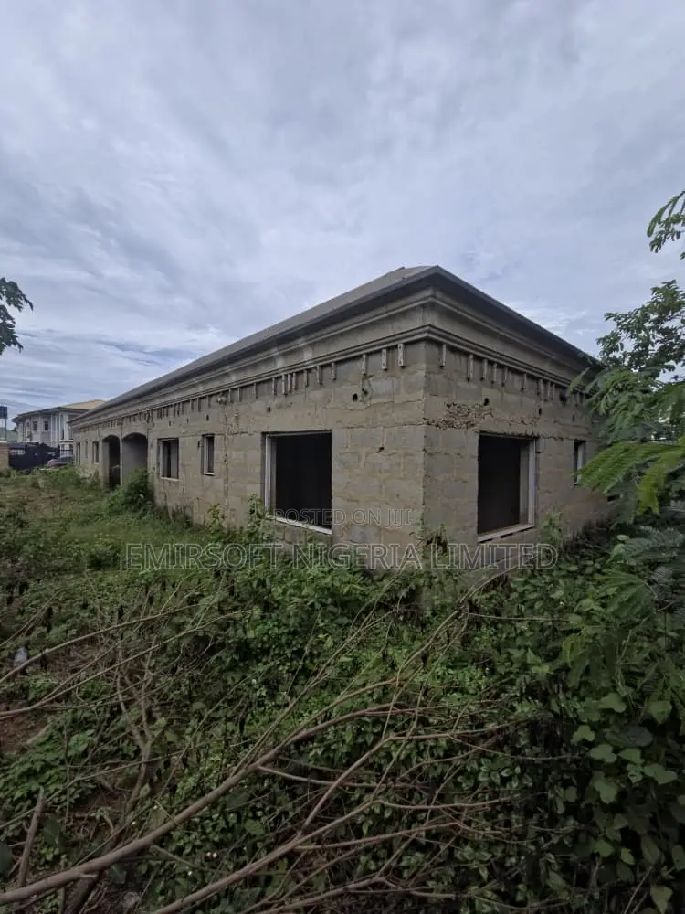 6bdrm Bungalow in Emmanuel Estate, Idishin for sale in Idishin