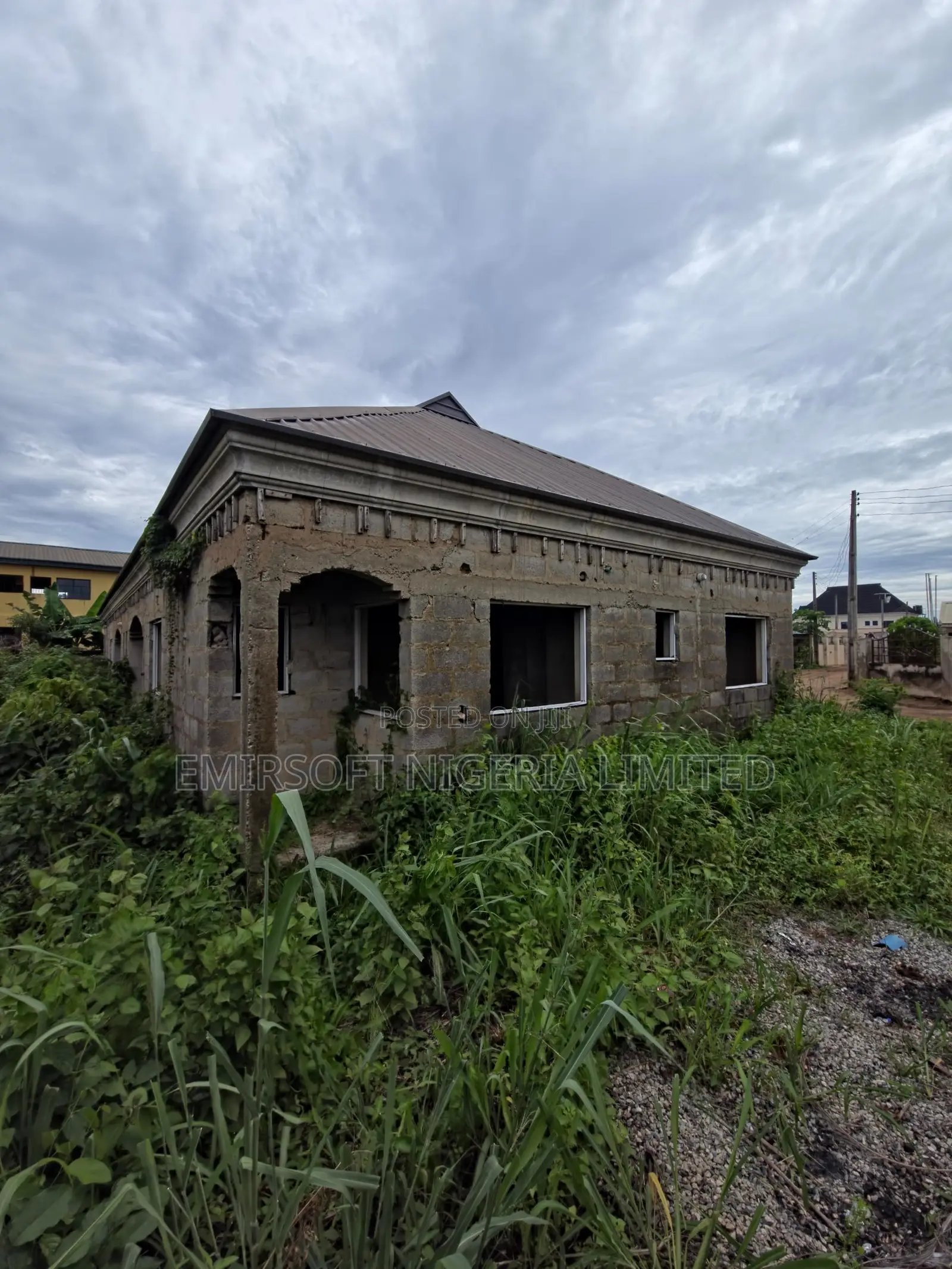 6bdrm Bungalow in Emmanuel Estate, Idishin for sale in Idishin
