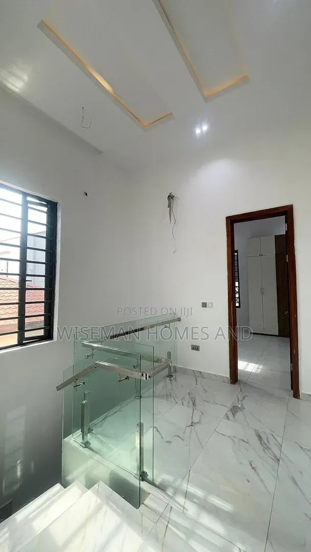 4bdrm Duplex in Idaho Agungi Lekki, Idado for rent in Idado