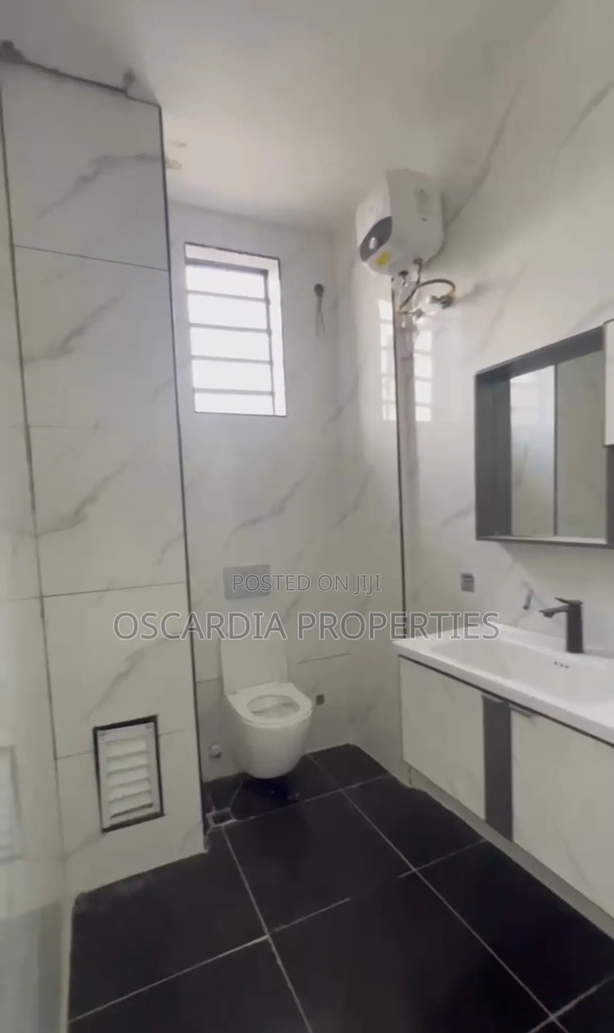 3bdrm Condo in Ikate for sale in Ikate