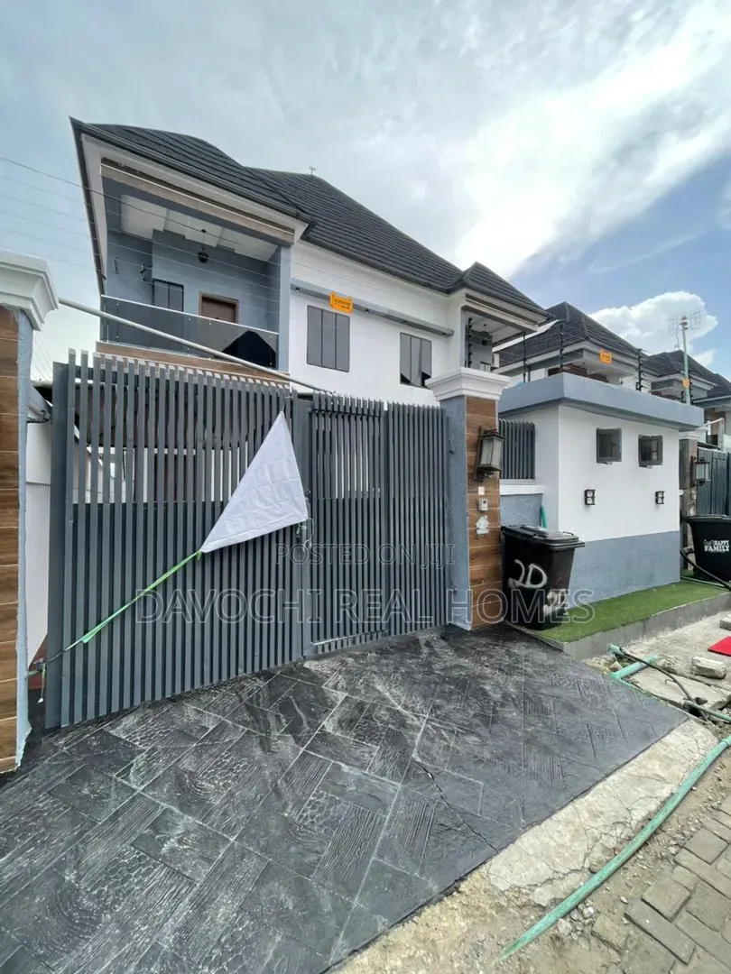 4bdrm Duplex in Lekki Phase 1 for rent in Lekki Phase 1