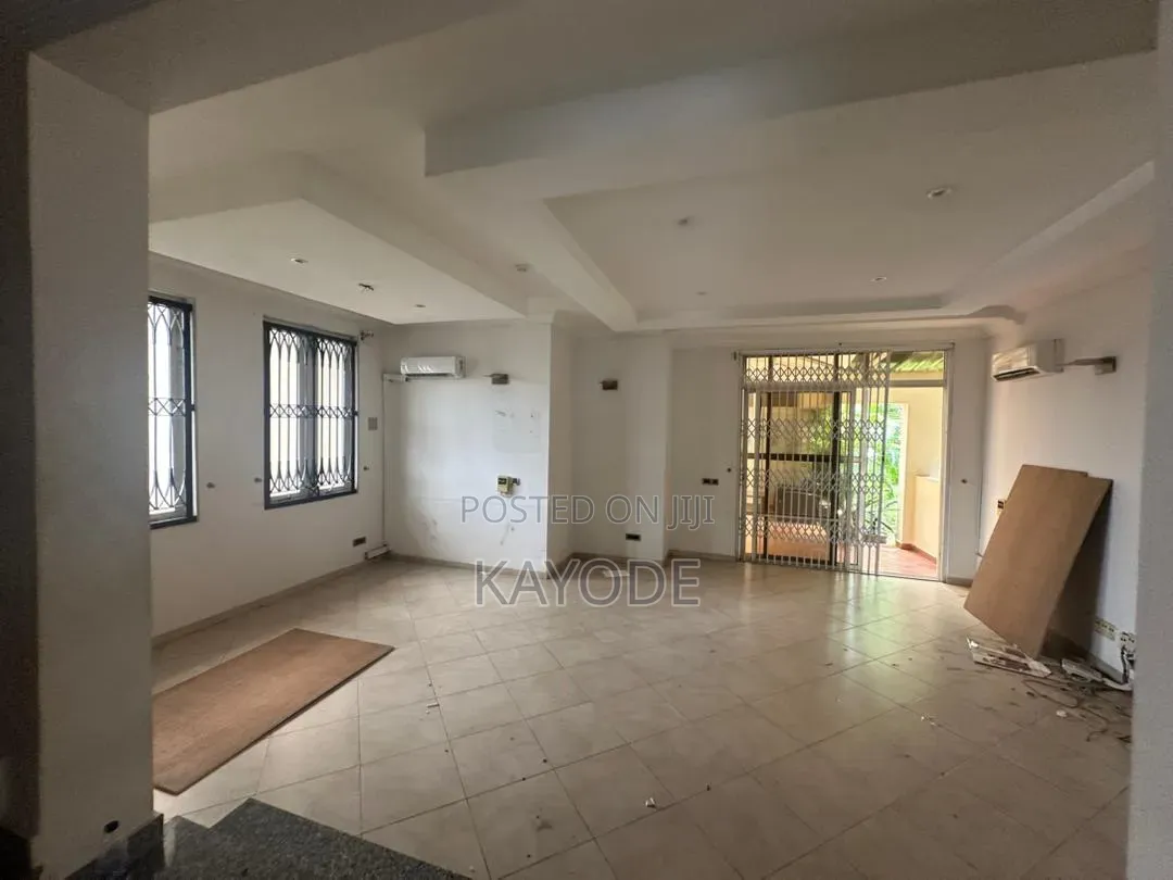 4bdrm Townhouse / Terrace in Dew Of Hermon, Banana Island for rent in Banana Island
