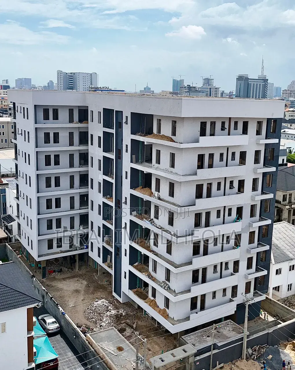 2bdrm Apartment in Lekki-Phase-1 for sale in Lekki Phase 1