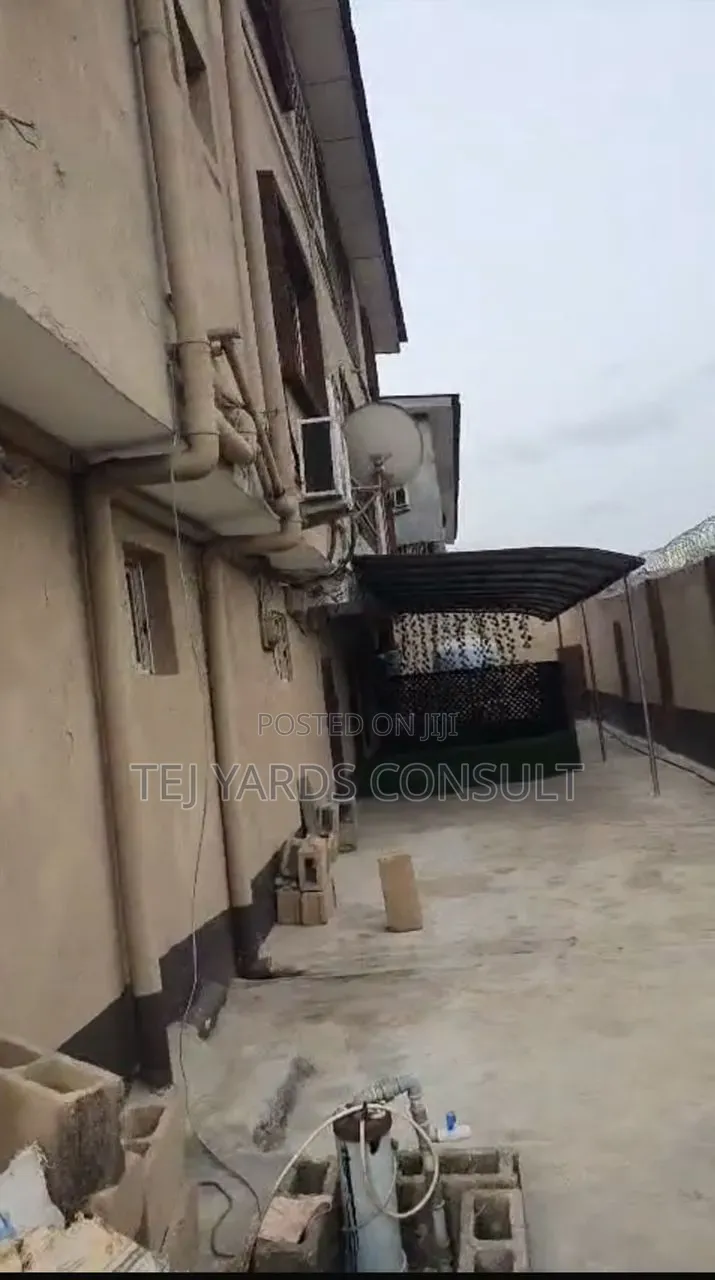 6bdrm House in Toyin Street for sale in Toyin Street