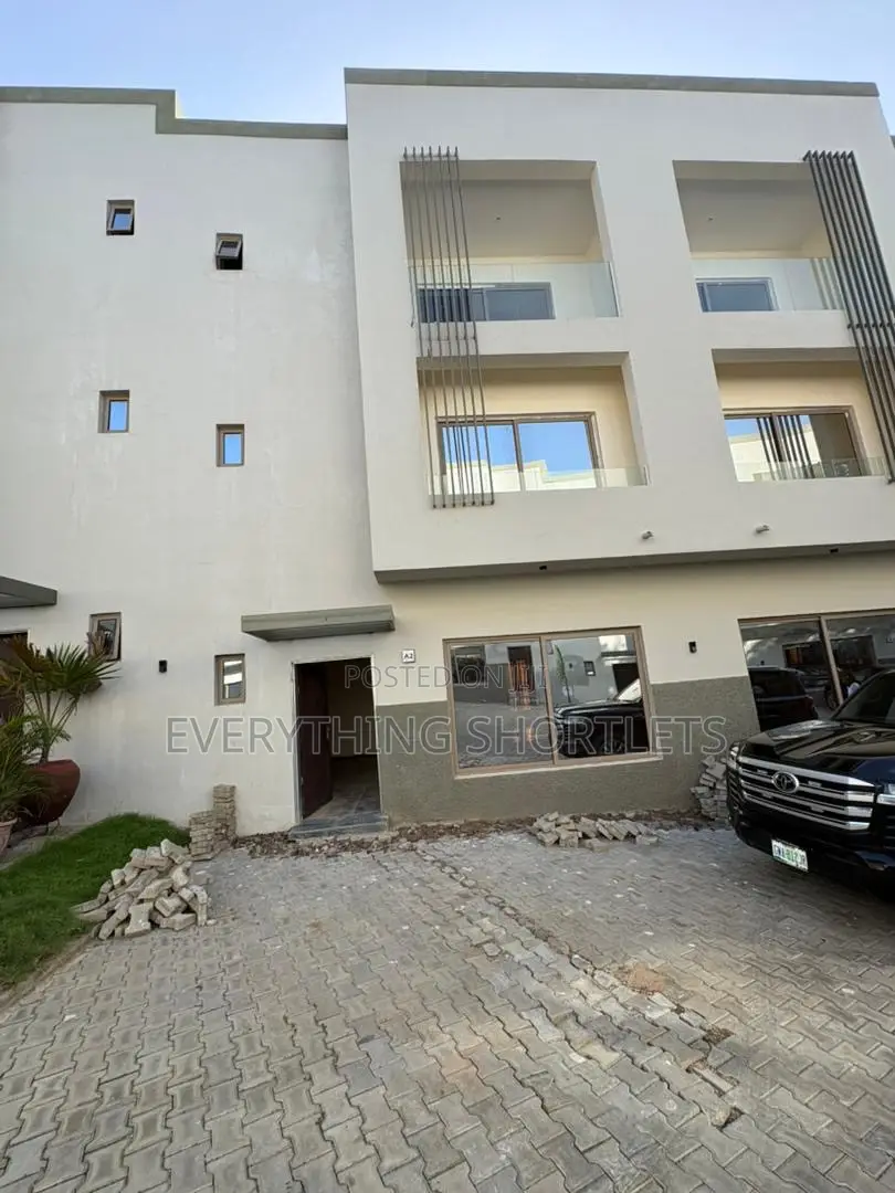4bdrm Townhouse / Terrace in Maitama for rent in Maitama