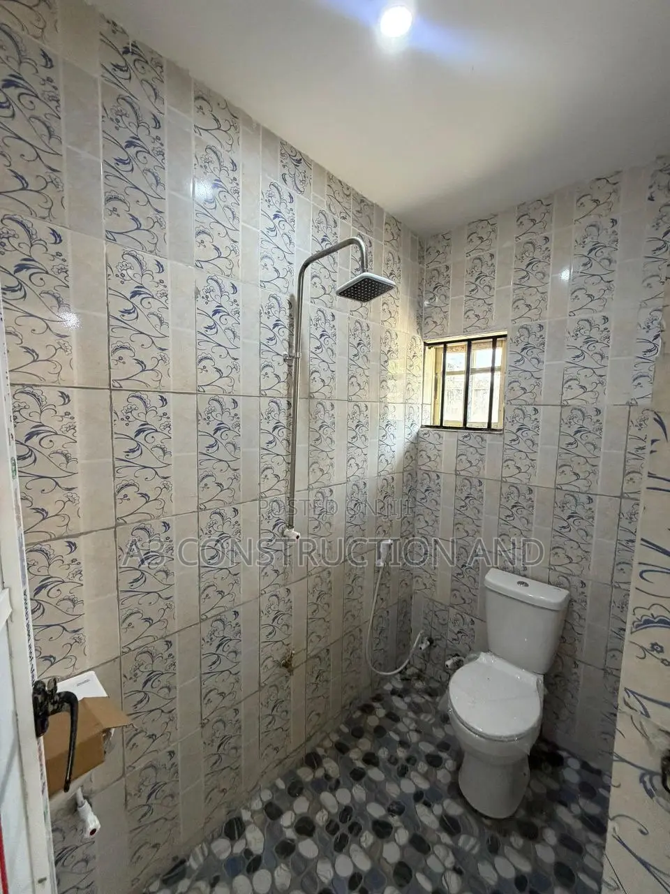 2bdrm Block of Flats in Adekunle Adebayo for rent in Akobo