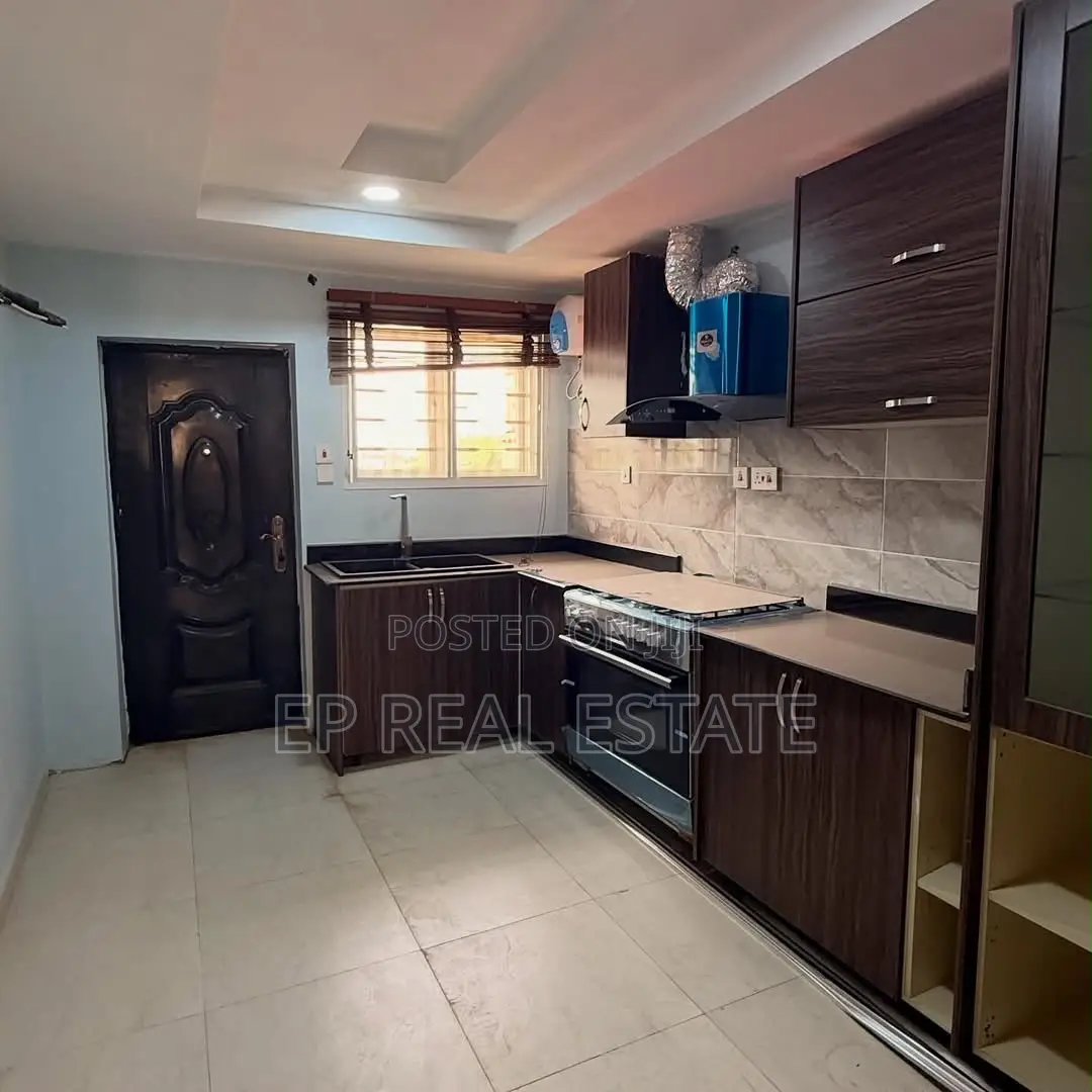 3bdrm Apartment in Garki for sale in Garki