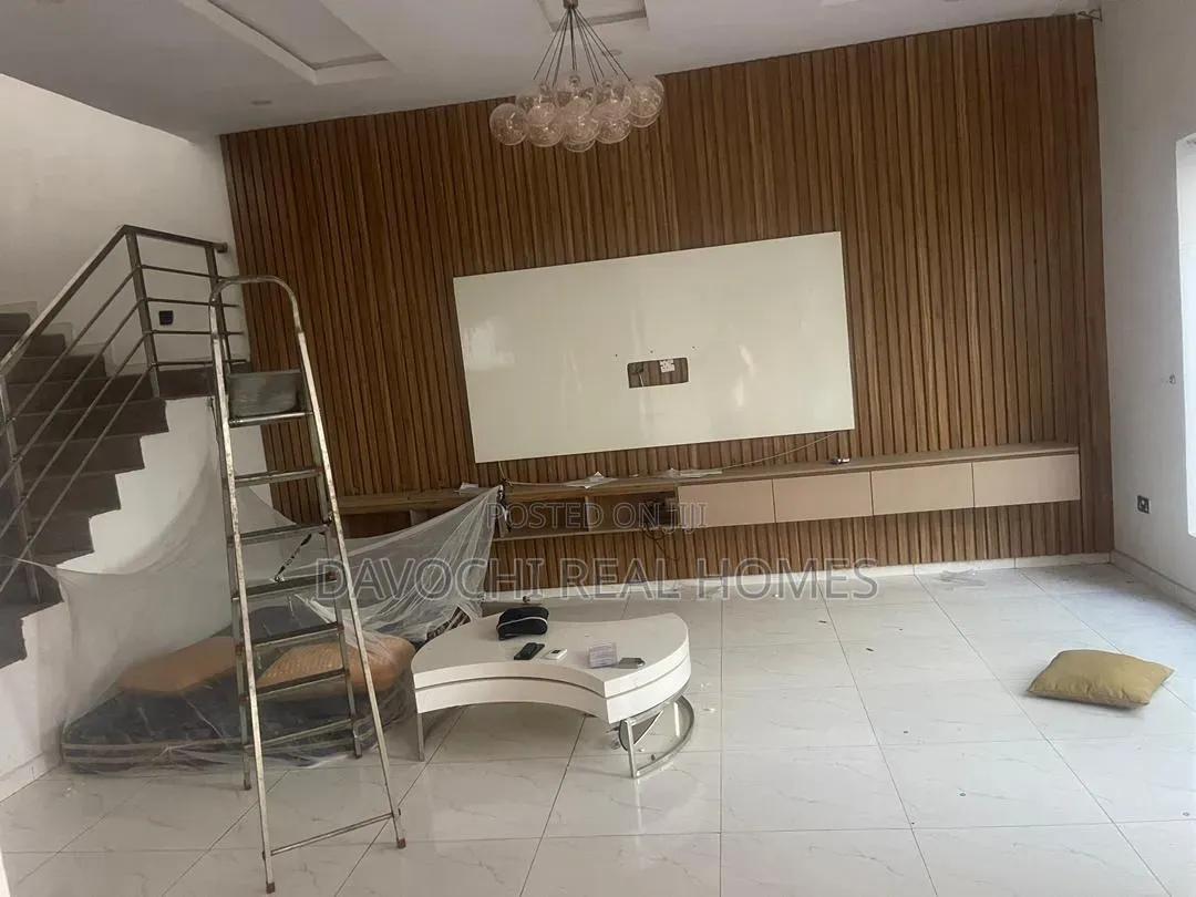 4bdrm Duplex in Lekki Phase 1 for rent in Lekki Phase 1